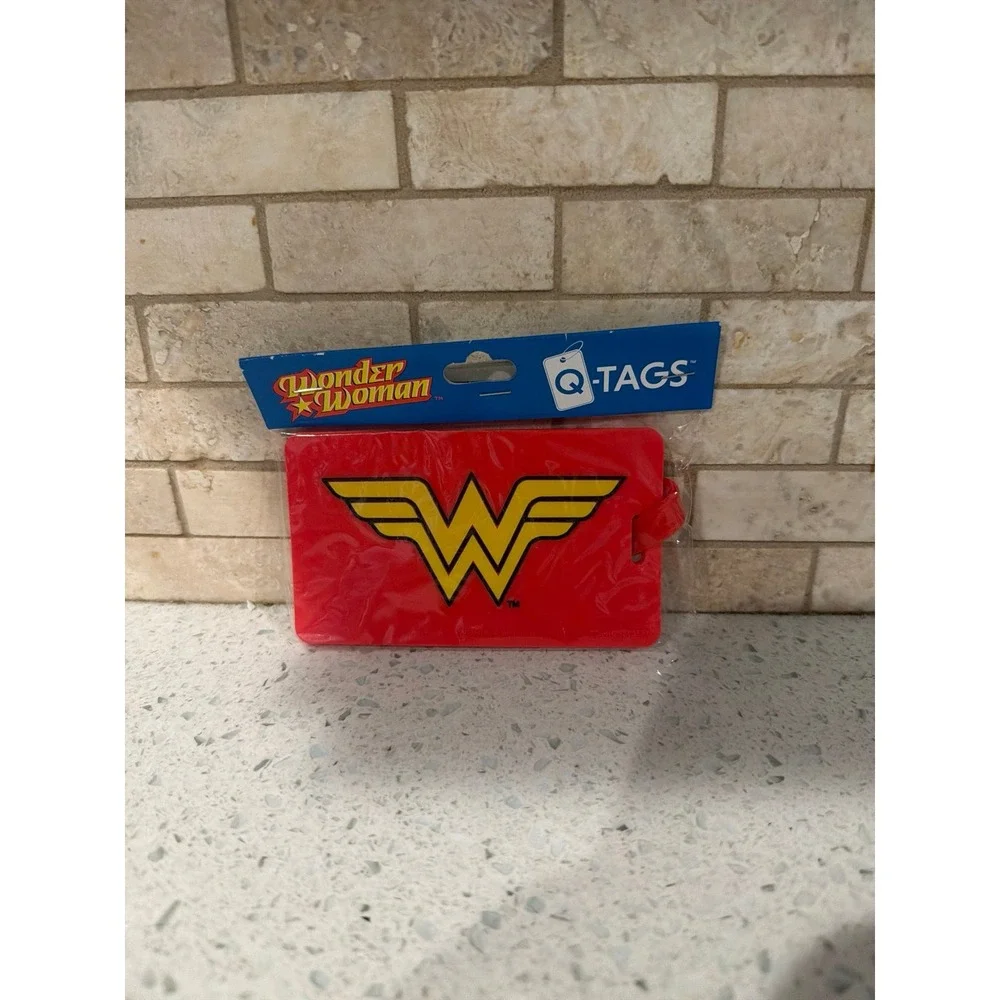 Wonder‎ Woman Q Tag Luggage Tag Quantum Mechanix